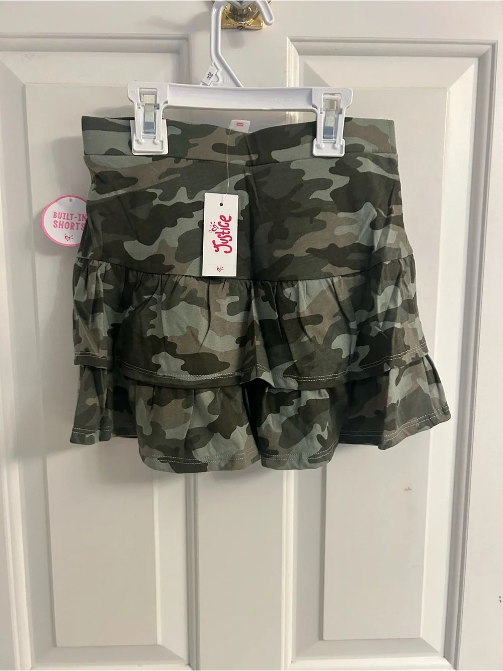 NWT-Girls Justice Girls Camo Tiered Skort in Green and Olive